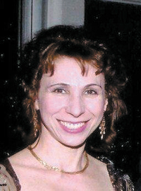Adriana Layne
